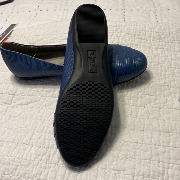 White mountain flats - Picture 3 of 3